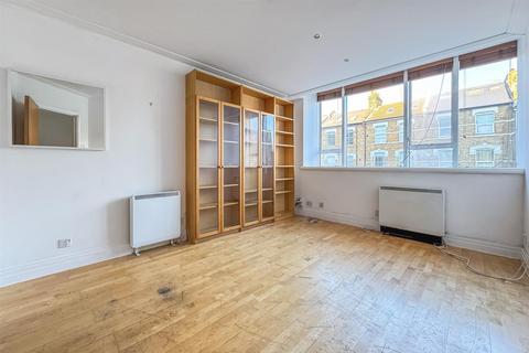 2 bedroom apartment to rent, Drayton Park, Highbury