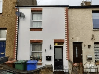 2 bedroom terraced house for sale