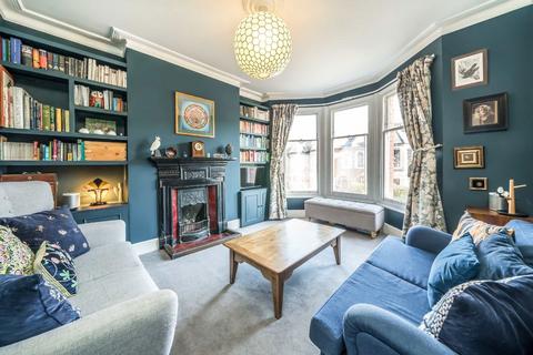 3 bedroom maisonette for sale, Fieldhouse Road, London SW12