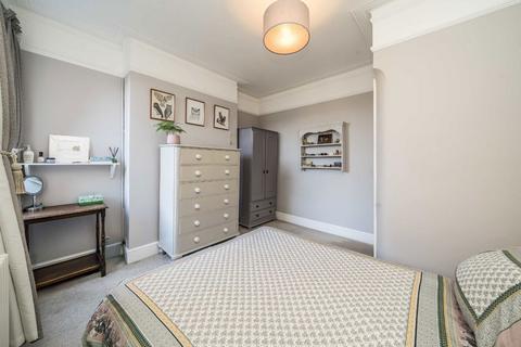 3 bedroom maisonette for sale, Fieldhouse Road, London SW12