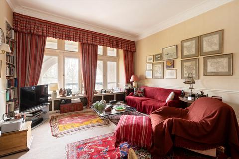 1 bedroom flat for sale, Whitehall Court, London, SW1A