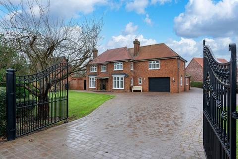 5 bedroom detached house for sale, London Road, Boston