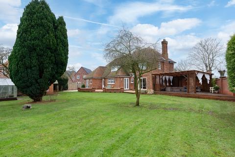 5 bedroom detached house for sale, London Road, Boston