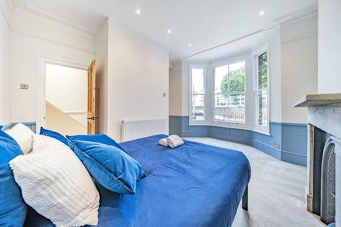 3 bedroom maisonette to rent, London W6