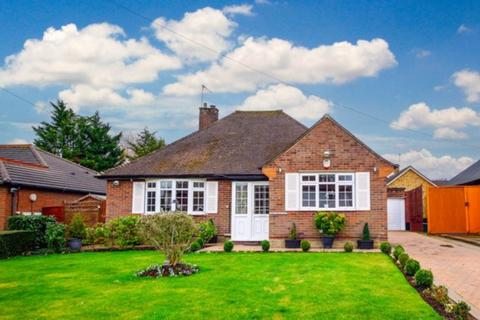 3 bedroom detached bungalow for sale, Lodge Avenue, Elstree