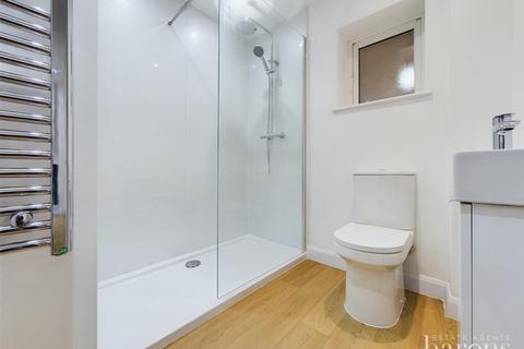 33 Coniston Road, Kempshott, Basingstoke, RG22 5HT