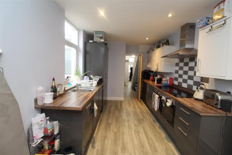 6 bedroom house to rent, Brithdir Street, Cardiff CF24