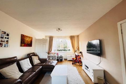 2 bedroom flat to rent, Corrour Road, Glasgow, G43