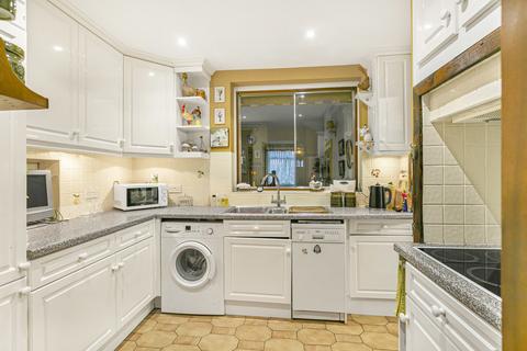 3 bedroom semi-detached house for sale, Hospital Bridge Road, Twickenham, TW2