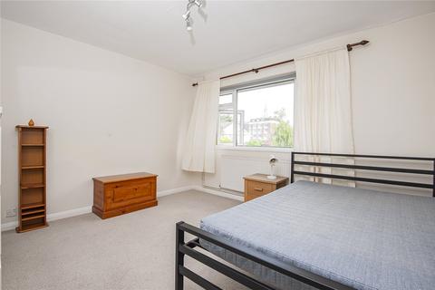 20 Vandyke Close, London, SW15 3JQ