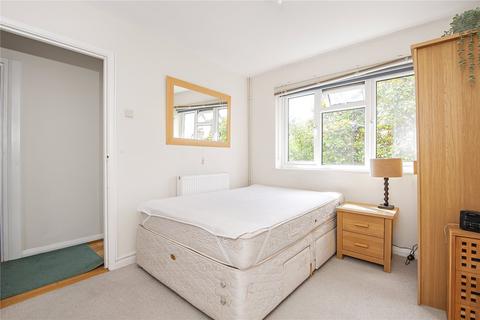 20 Vandyke Close, London, SW15 3JQ