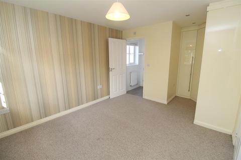 3 bedroom house to rent, Ffordd Nowell, Cardiff CF23