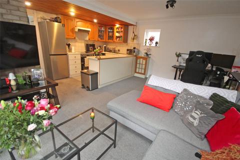 1 bedroom apartment for sale, Lymington Road, Highcliffe, Christchurch, Dorset, BH23