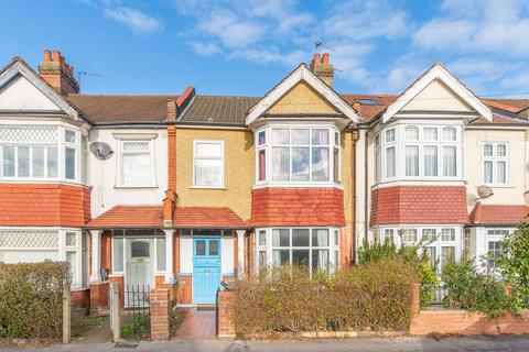 3 bedroom terraced house to rent, Winterbourne Road, Thornton Heath, CR7