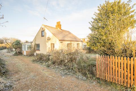 2 bedroom bungalow for sale, Mill Lane, King's Lynn