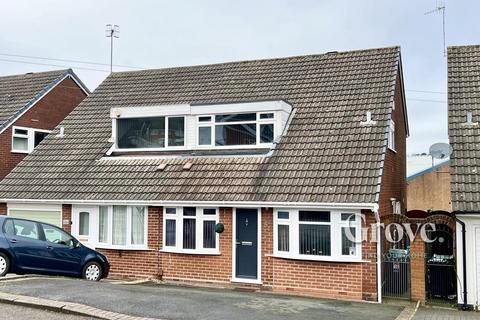 4 bedroom semi-detached house for sale, Fairmile Road, Halesowen