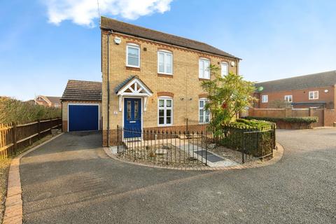 2 bedroom semi-detached house for sale, Aylesbury Road, Kennington, Ashford, Kent