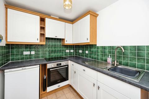 2 bedroom semi-detached house for sale, Aylesbury Road, Kennington, Ashford, Kent