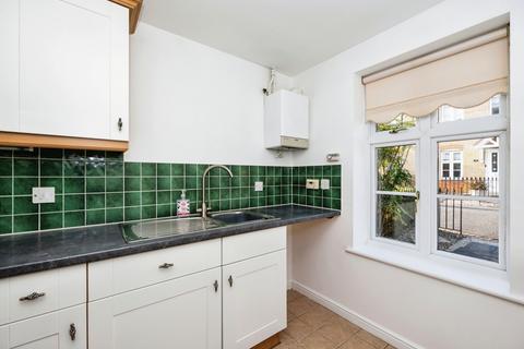 2 bedroom semi-detached house for sale, Aylesbury Road, Kennington, Ashford, Kent