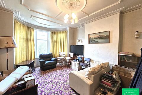 3 bedroom end of terrace house for sale, Springcroft Avenue, London, N2