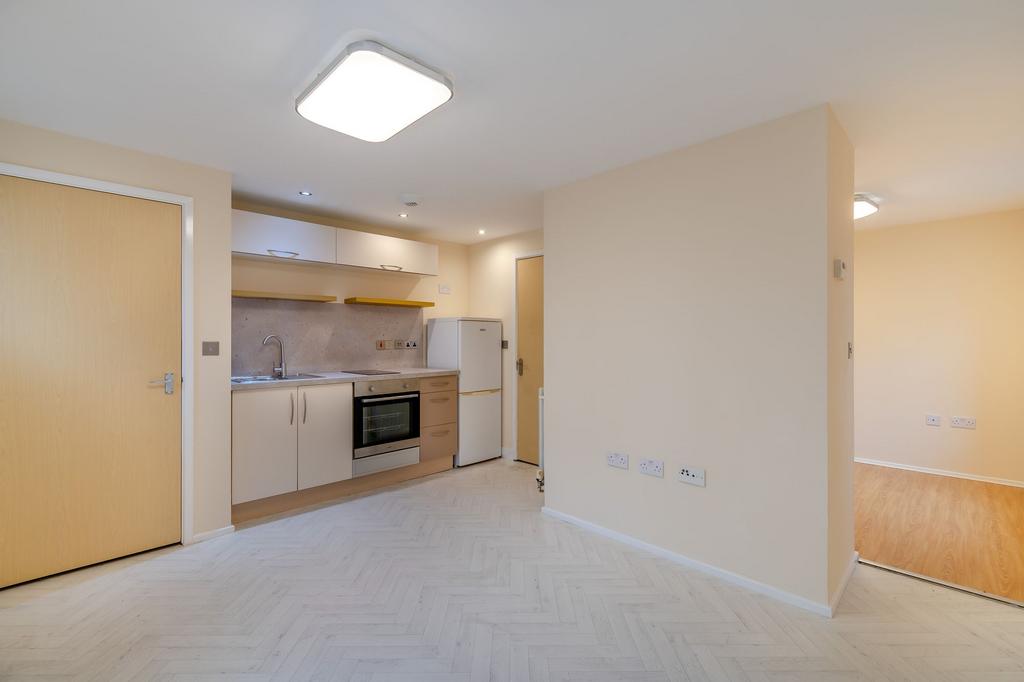 Kitchen/reception