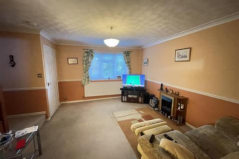 3 bedroom semi-detached house for sale, Woodbury Gardens, Salisbury SP2