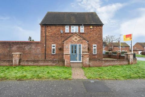 3 bedroom semi-detached house to rent, Newdigate Green,  Harefield,  UB9