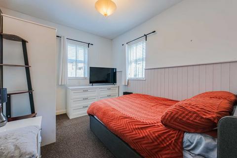 65a Cambridge Road, Southend-on-sea, SS1 1EP