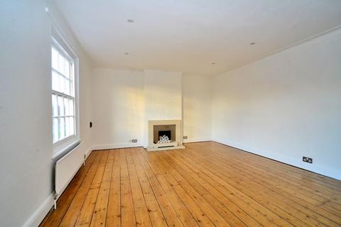 undefined, The Broadway, Thames Ditton