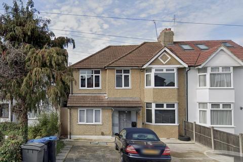 7 bedroom semi-detached house to rent, Wood Close, London