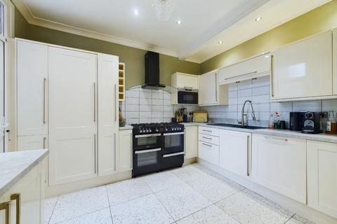 125 Birchfield Road, Northampton, NN1 4RQ