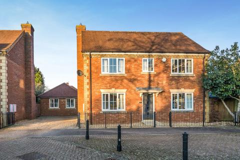 4 bedroom detached house for sale, Parklands, Bedford