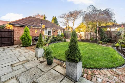 4 bedroom detached house for sale, Parklands, Bedford