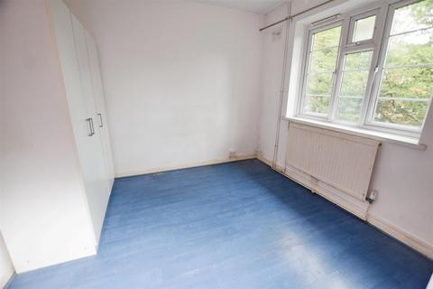 3 bedroom flat to rent, Frith Court, Mill Hill