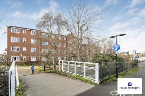 1 bedroom flat to rent, Armoury Road, St John's, SE8