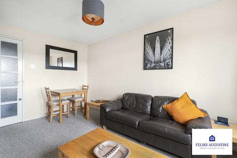 1 bedroom flat to rent, Armoury Road, St John's, SE8