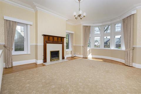 4 bedroom detached house for sale, Fenay Lane, Almondbury, Huddersfield