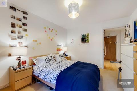 2 bedroom flat to rent, Crampton Street, London, SE17