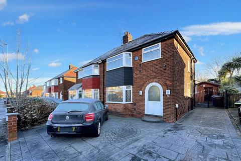 3 bedroom semi-detached house for sale, Oak Lane, Whitefield, M45