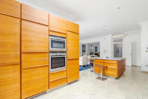 undefined, St Johns Wood NW8