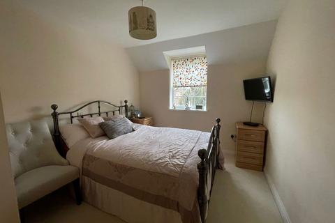 2 bedroom apartment to rent, Old College Road, Newbury RG14