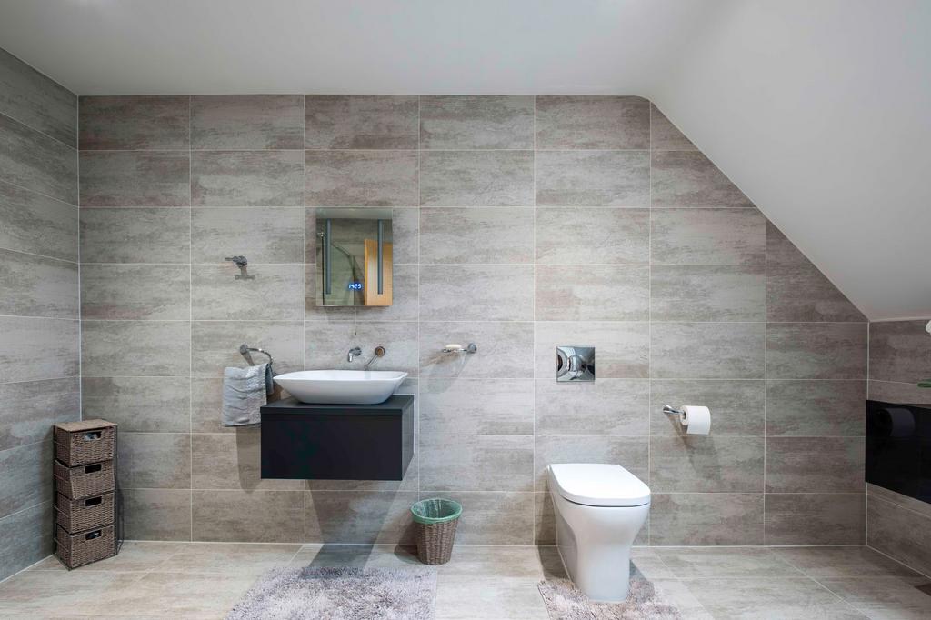 En-suite 1