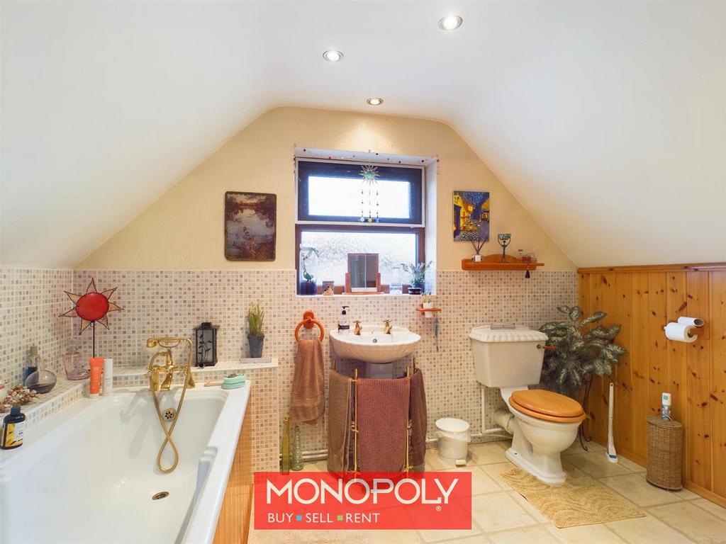 CAM01247 G0-PR0153-STILL004.jpg