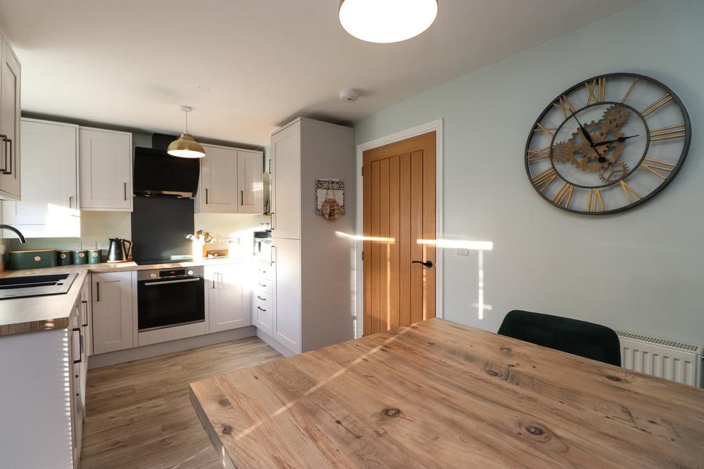 Dining Kitchen