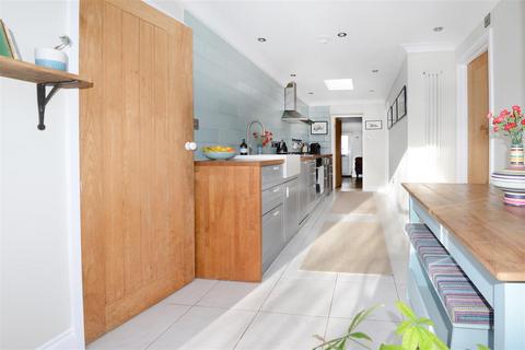 24 Cornwall Street, Bere Alston, Yelverton, PL20 7BG