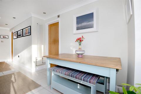 24 Cornwall Street, Bere Alston, Yelverton, PL20 7BG