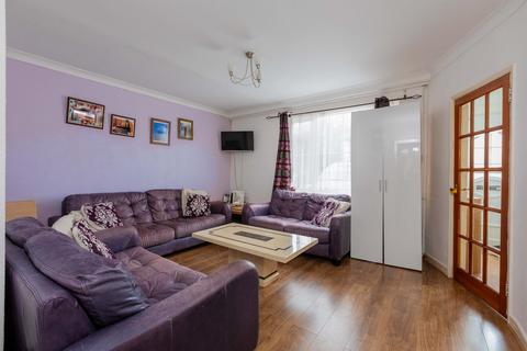 3 bedroom end of terrace house for sale, Cockett Road, Langley SL3