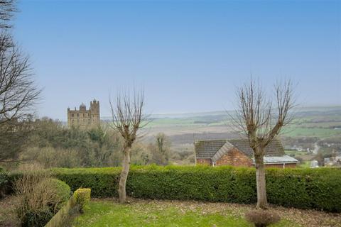 4 bedroom detached house for sale, Hill Top, Bolsover, Chesterfield