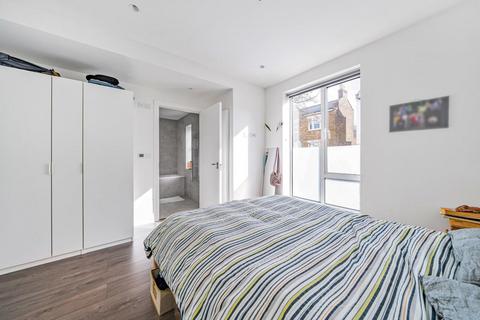 2 bedroom end of terrace house for sale, Landseer Road, Upper Holloway