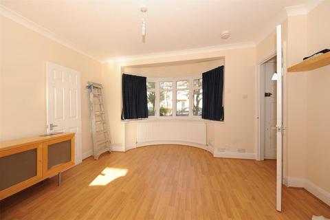 3 bedroom house to rent, Brixham Crescent, Ruislip HA4